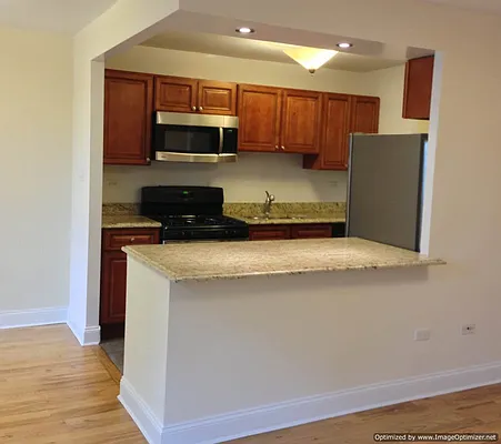 Rented by Stellar Management | media 17