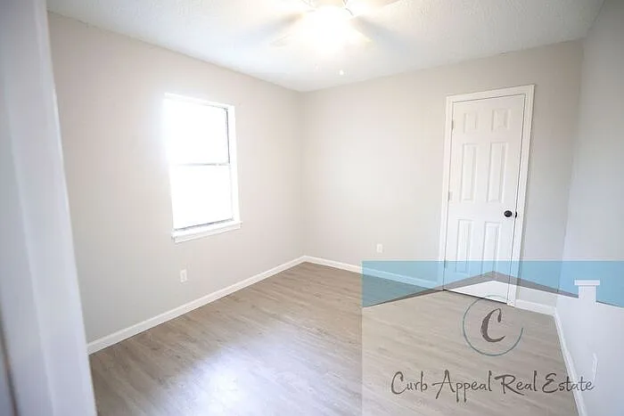 501 Cash Ave #3 — Photo 5