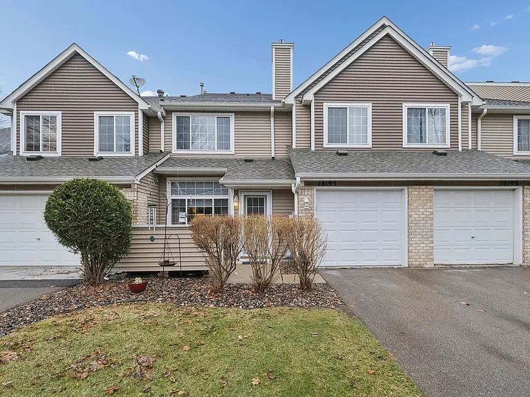 18195 Warbler Ln — Photo 24