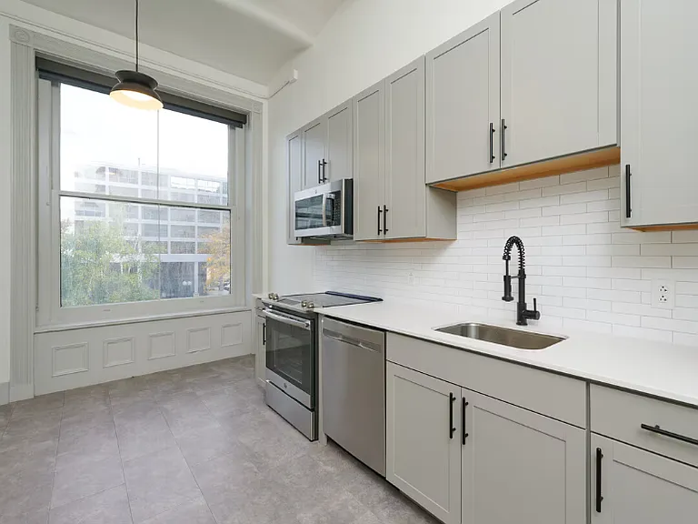 Ellwanger & Barry Building — Photo 15