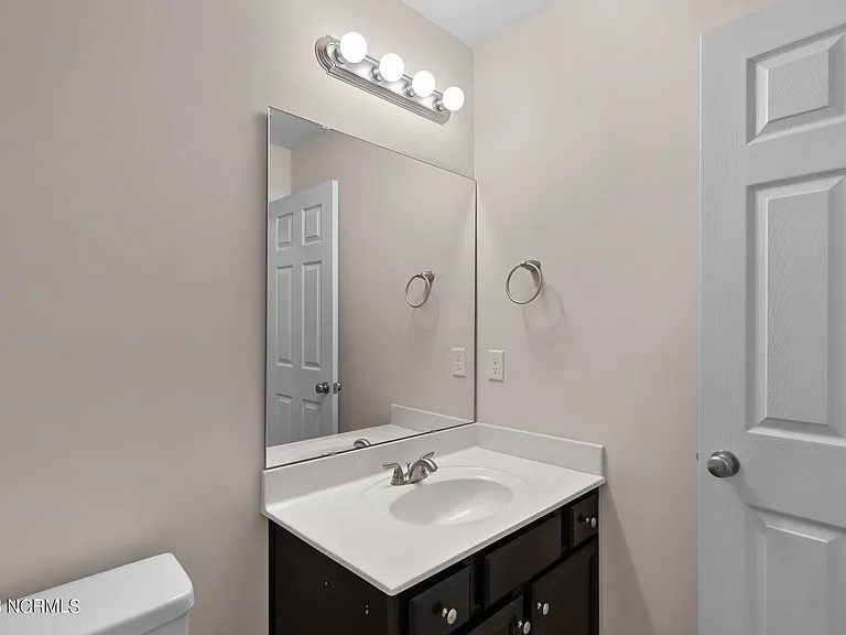 711 Shearwater Ln — Photo 38