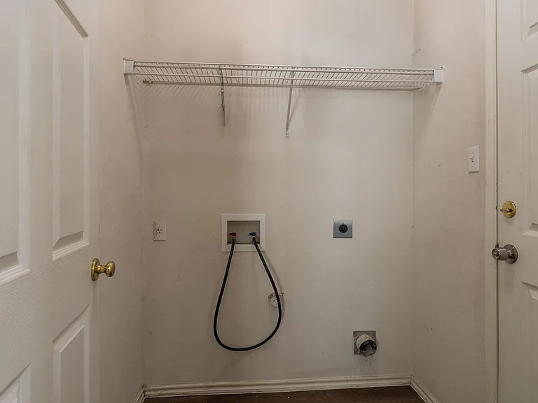 600 Wiley St — Photo 7