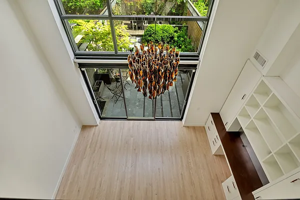 Sold by Compass | media 7