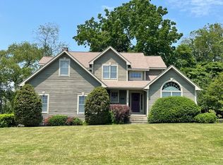 15 Jacobs Point Rd, Warren, RI 02885