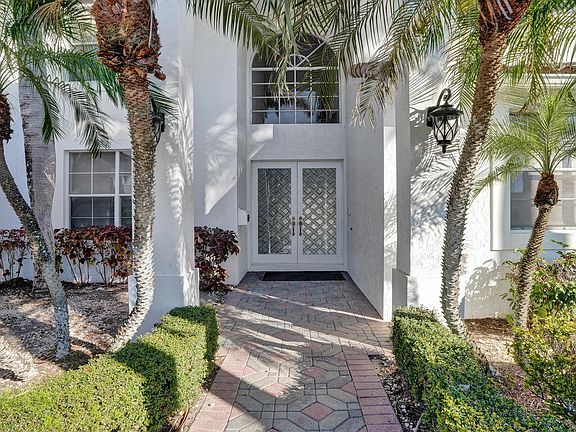 5th image of 807 Coventry Street