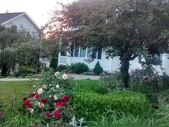 Front side garden
