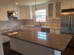 7805 Lemp Ave, North Hollywood, CA 91605