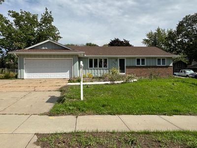 953 Redwood Dr, Apple Valley, MN, 55124