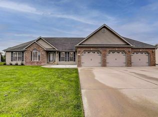 804 E Wineman St, Auburn, IL 62615