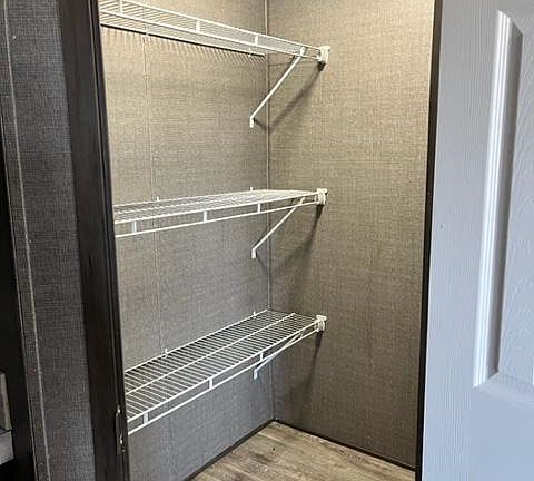 Walk in pantry