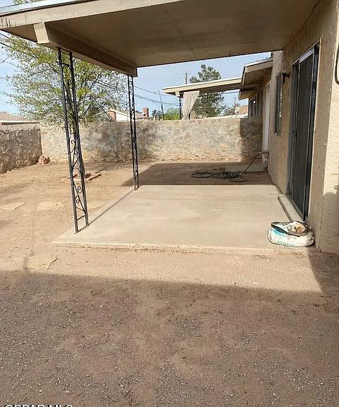 6925 Escondido Dr #A — Photo 36
