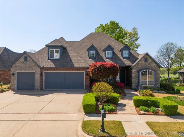 2021 W Sandusky St, Broken Arrow, OK 74012