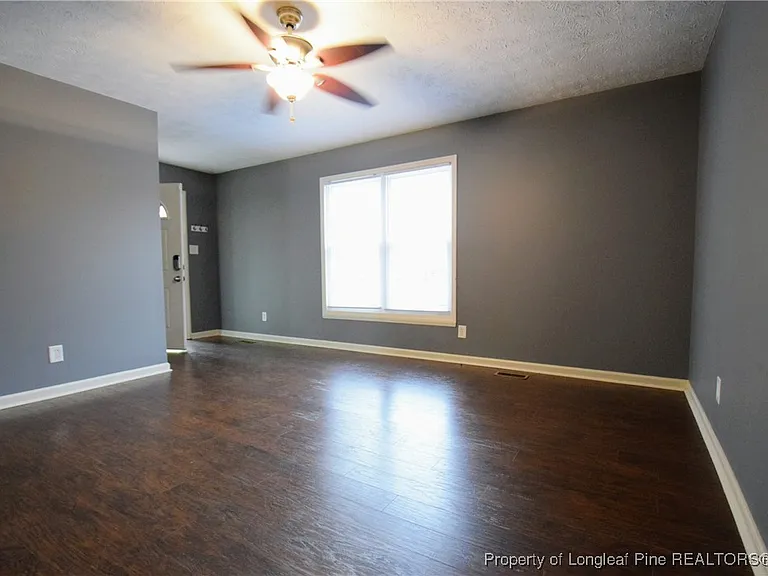 6604 Bonnie Bell Ln — Photo 5