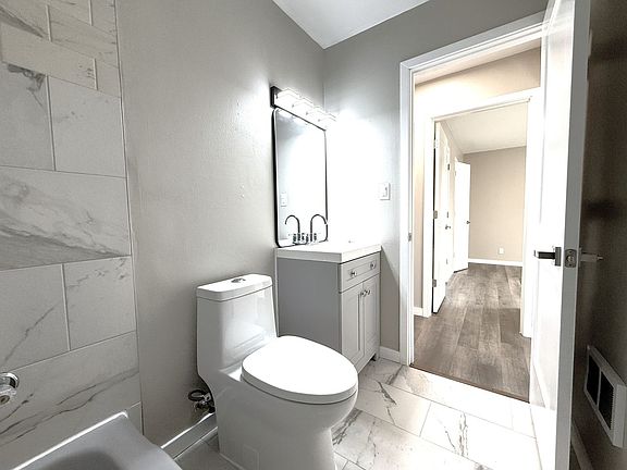 5th image of 11027 W Hampton Ave #3
