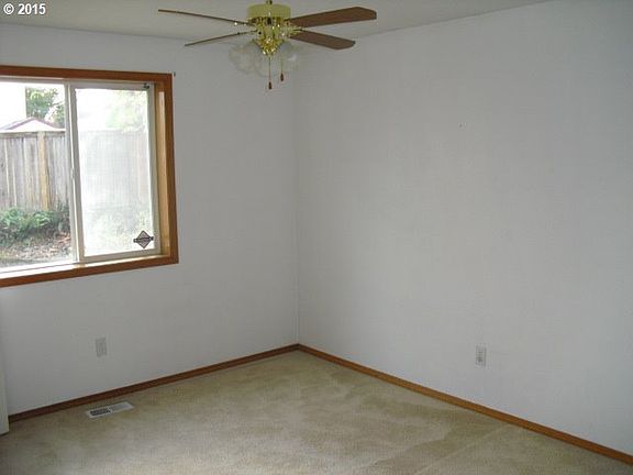 2nd image of 2297 N Kamiakan Dr