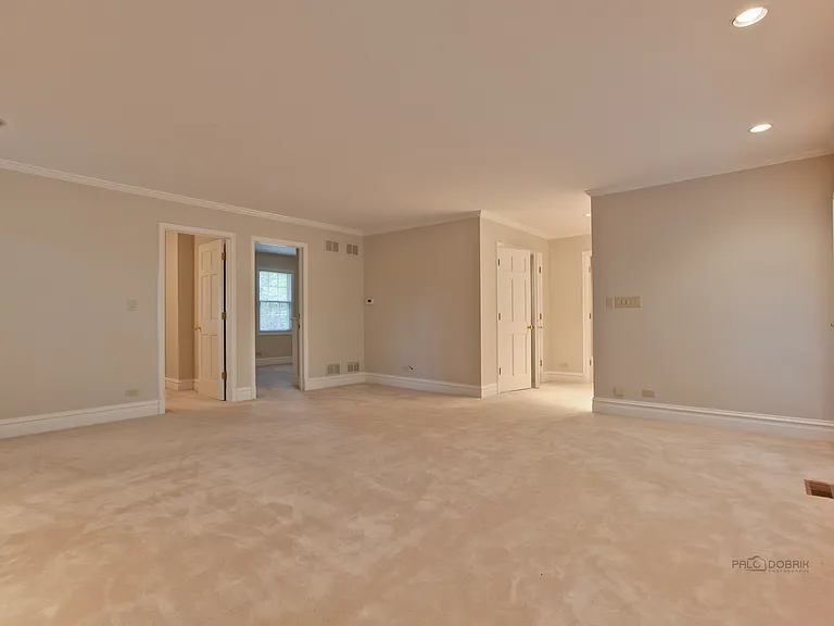 427 N Sheridan Rd — Photo 24