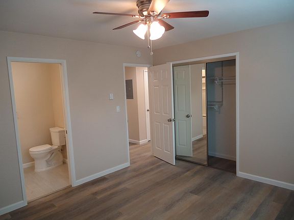 4th image of 87 Glen Eyrie Ave APT 23