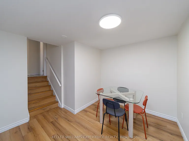 98 Cundles Rd E #LOWER LVL — Photo 5