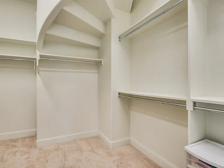 2313 Westlake Ct — Photo 25