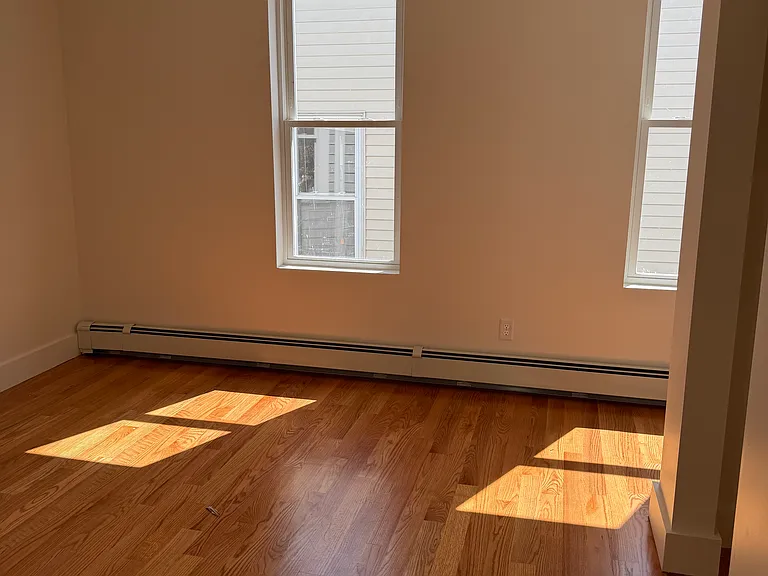 83 Marion St #10 — Photo 15