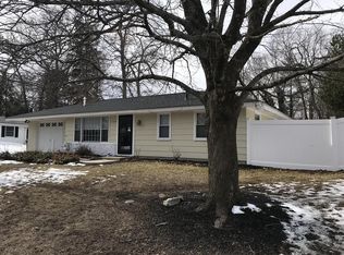 159 Caroline Dr, Bellingham, MA 02019