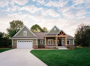 704 S Romans Ct, Bloomington, IN 47401