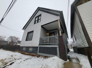 3028 N 20th St, Milwaukee, WI