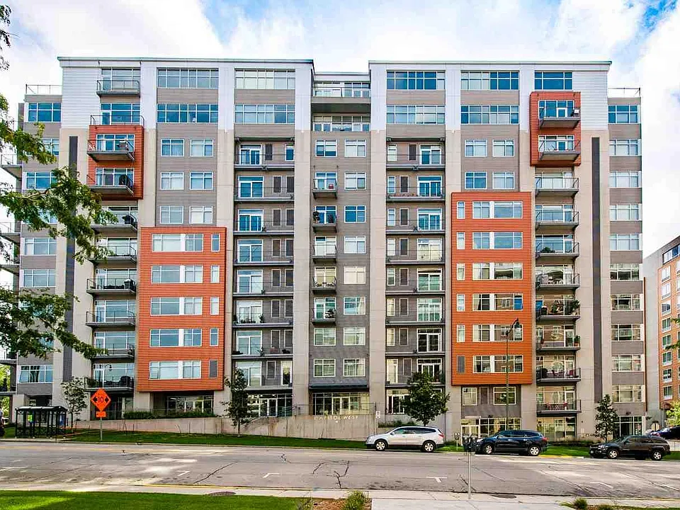 309 W Washington Ave #602