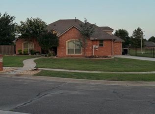 4001 Teton Ln, Norman, OK 73072