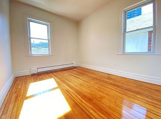 75-30 113th St #B, Forest Hills, NY 11375