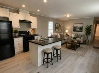 1501 Old State Rd #114, Mattoon, IL 61938