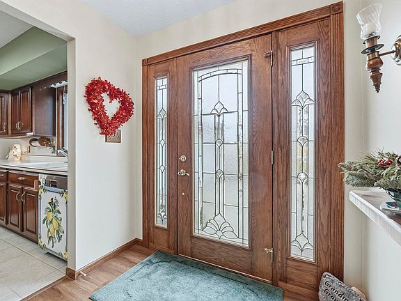 5th image of 1530 S Sutton Circle Dr