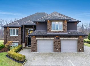 6 Two Creeks Ln, Chatham Kent, ON N0P 2P0