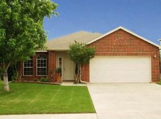 1304 River Ridge Rd, Roanoke, TX 76262