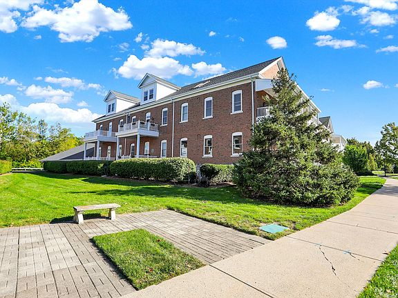 2nd image of 5757 Lawton Loop East Dr #8