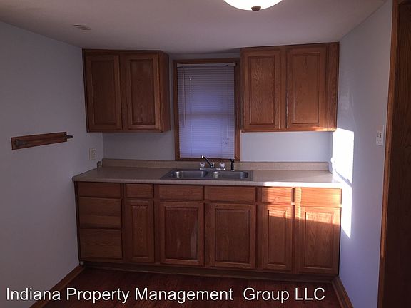 2nd image of 1144 S Denny St