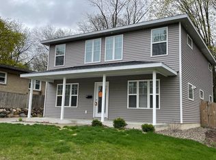 1622 Evergreen St SE, Grand Rapids, MI