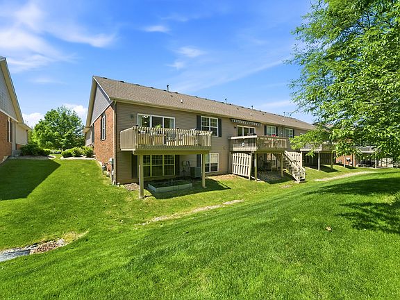 4th image of 8745 Forest Glen Ct