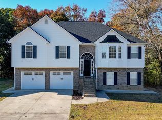 131 Granny Smith Dr SE, Calhoun, GA 30701