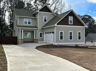 92 W Campbellton St, Fairburn, GA 30213