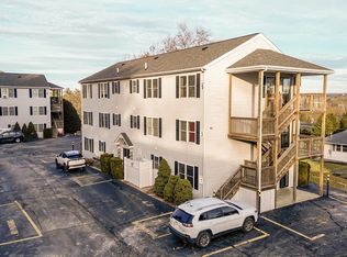 2 Warsaw Ave APT 3, Dudley, MA 01571