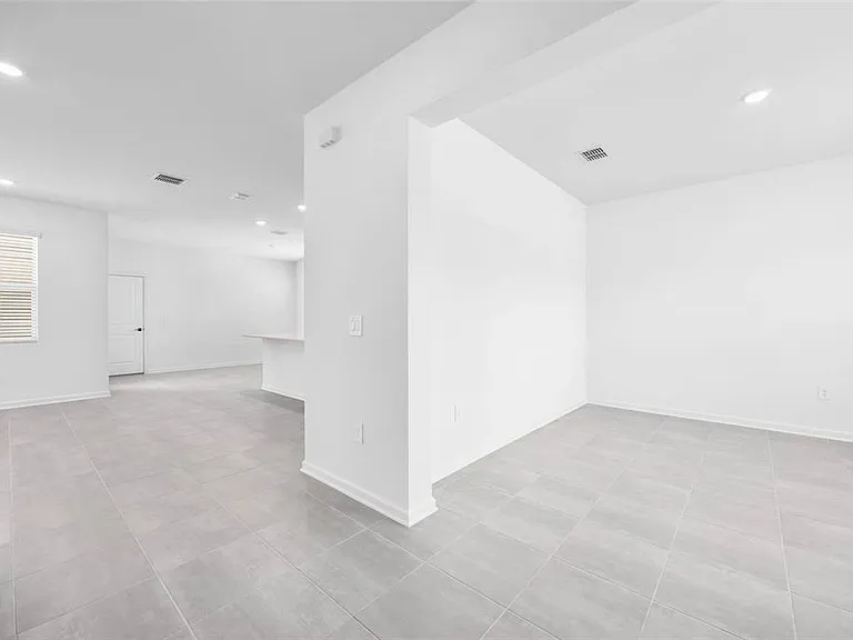 5577 Fiona Ln — Photo 10