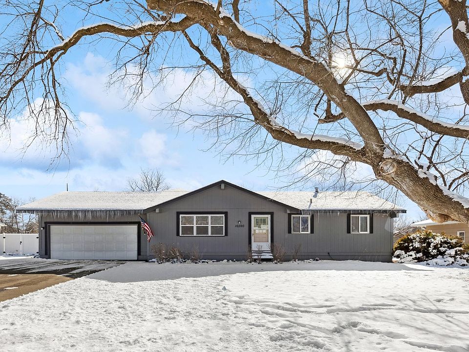 1st image of 16590 Flagstaff Way W