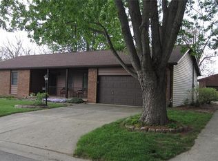 110 Springer Dr, Godfrey, IL 62035