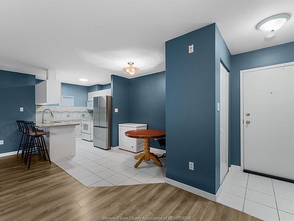 2nd image of 1390 Lauzon Rd #120