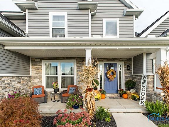3rd image of 204 Drakefield Ct