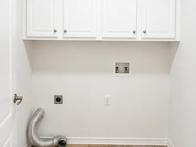 655 Valley Glen Dr — Photo 5
