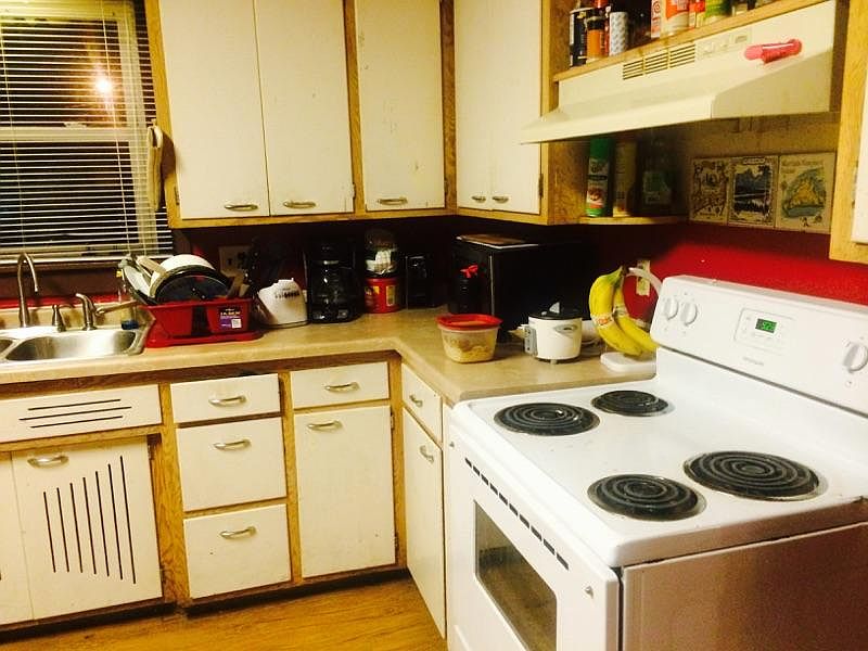 2nd image of 721 6th Ave S