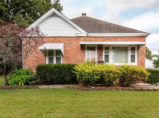 412 E Elm St, Gillespie, IL 62033