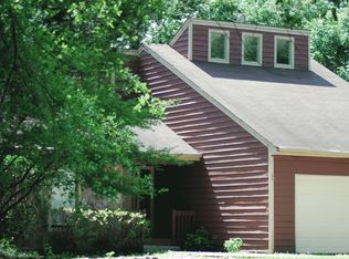 1000 Cedar Knoll Dr, Roswell, GA 30076